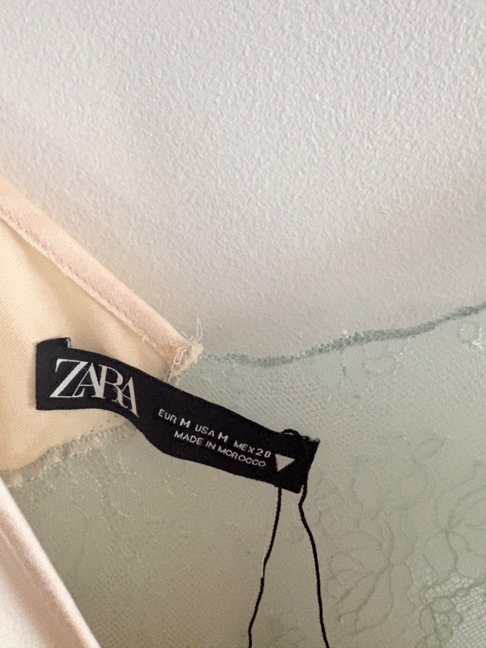 Zara Satin Lace Slip Mini Dress Cream White Green Size Medium - Picture 8 of 9